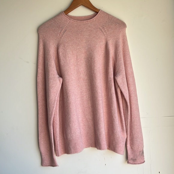 J.Crew Merino Wool and Alpaca Blend Light Pink Crewneck roll neck Size L - Picture 6 of 12